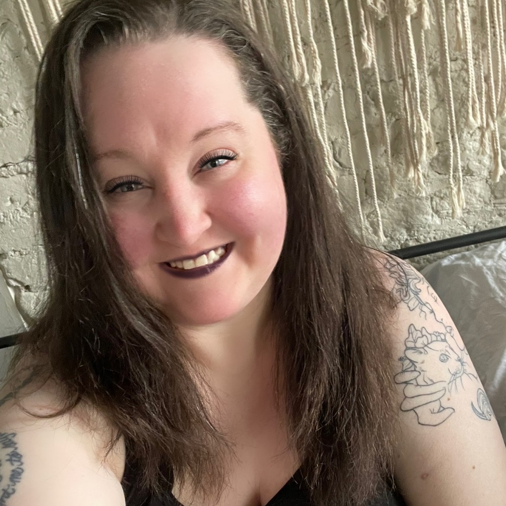 Meet your Posher, Leah